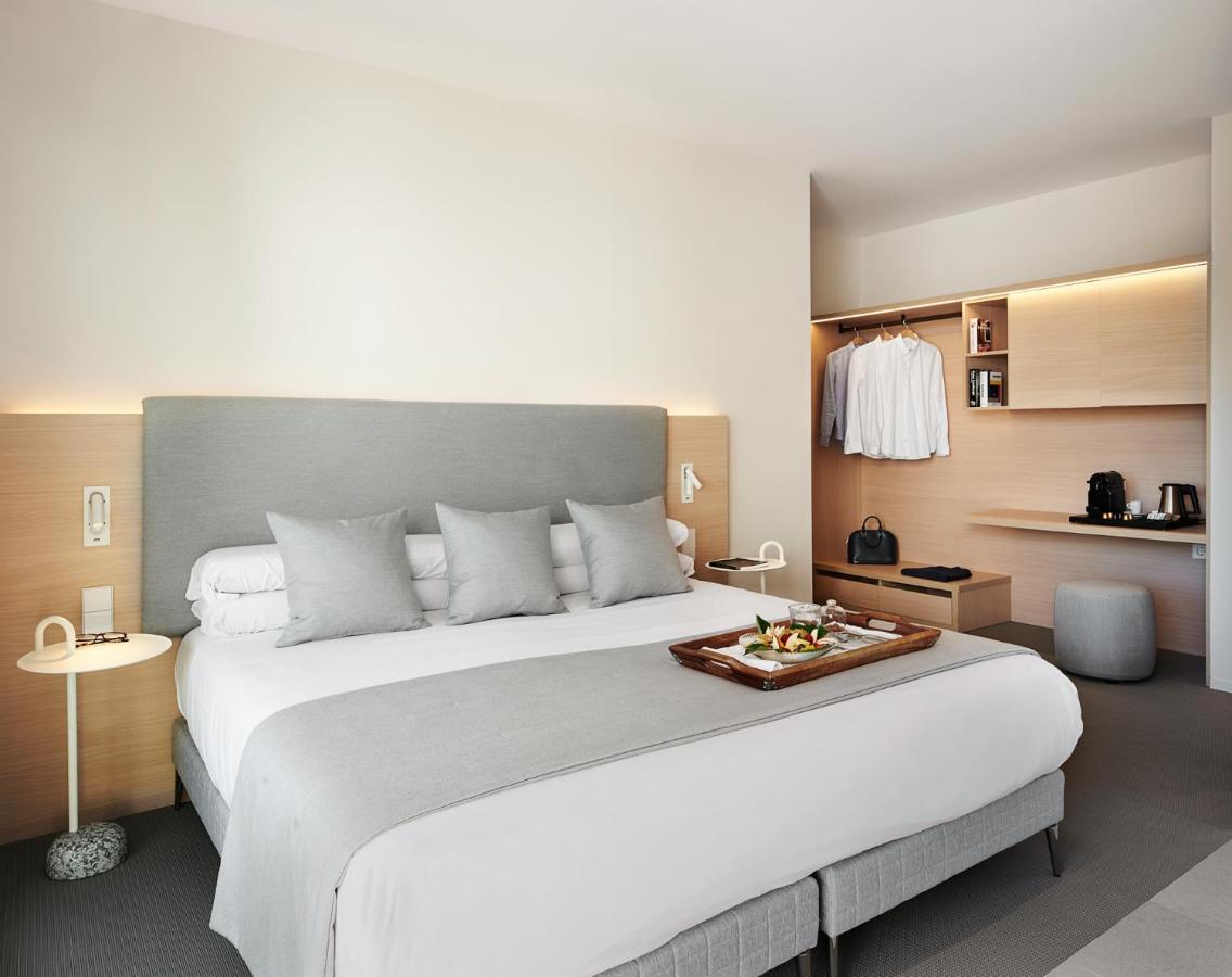Hotel Restaurant Ceferino Vilanova i la Geltrú Exteriör bild