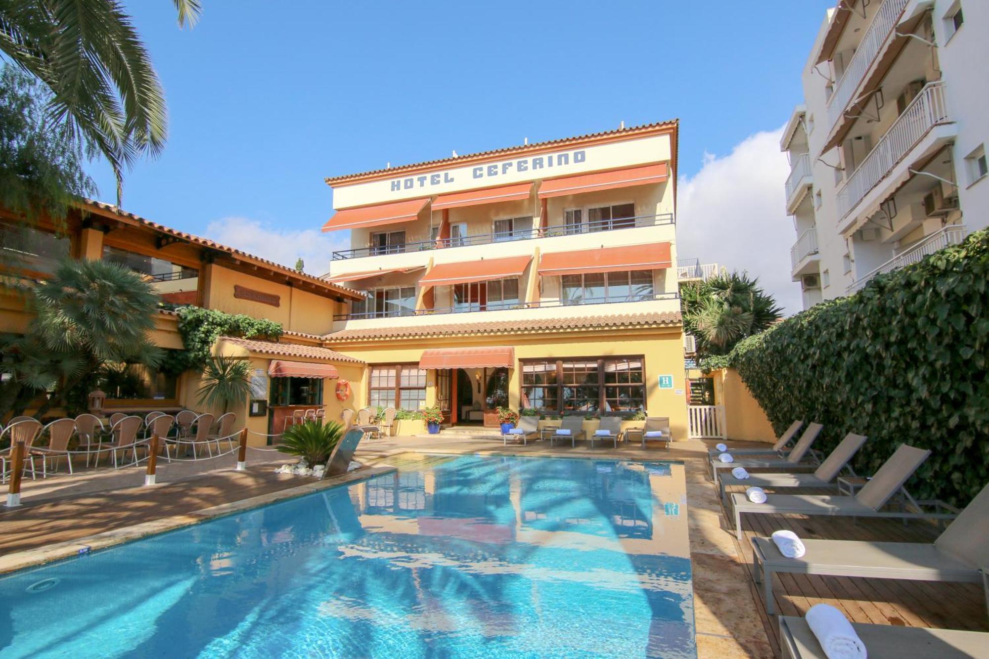 Hotel Restaurant Ceferino Vilanova i la Geltrú Exteriör bild