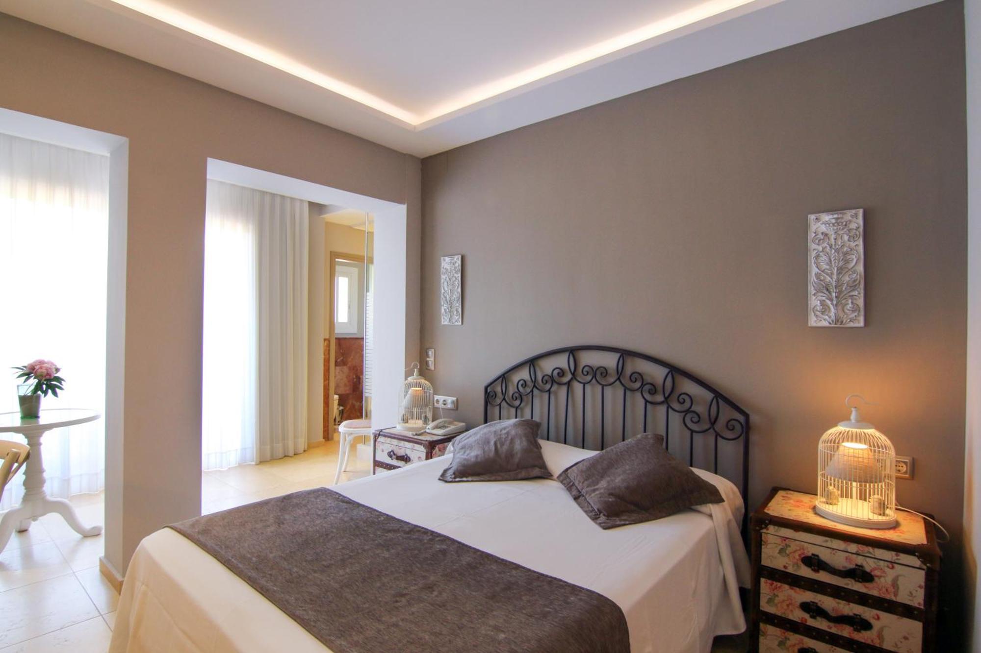 Hotel Restaurant Ceferino Vilanova i la Geltrú Exteriör bild