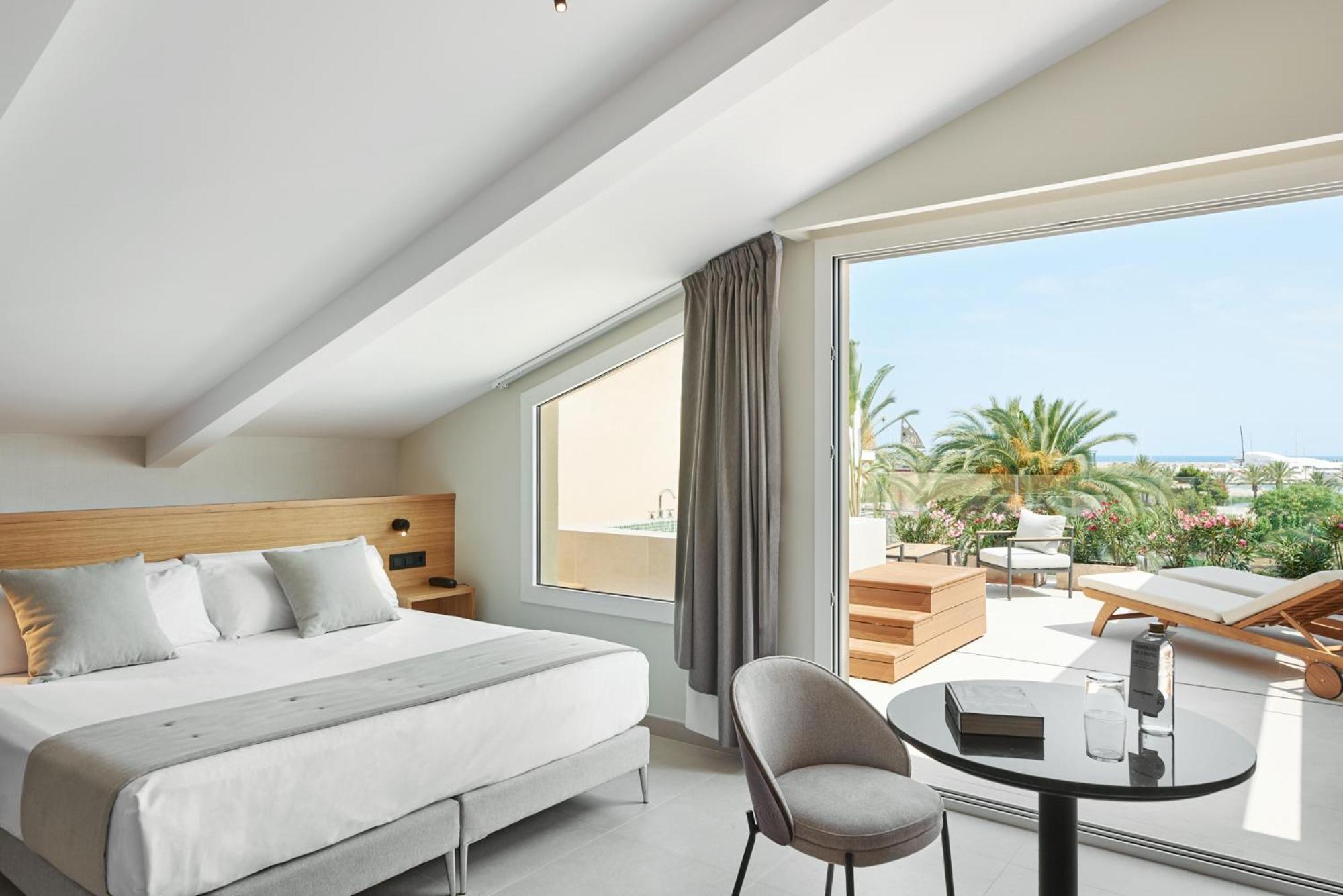 Hotel Restaurant Ceferino Vilanova i la Geltrú Exteriör bild